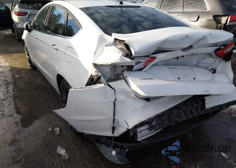 2013 Ford Fusion S z USA, uszkodzony, nr VIN 3FA6P0G7XDR243965